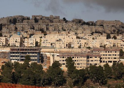 محافظة القدس: مخطط الاحتلال لإقامة مجمع تعليمي بكفر عقب هدفه تقويض الأونروا