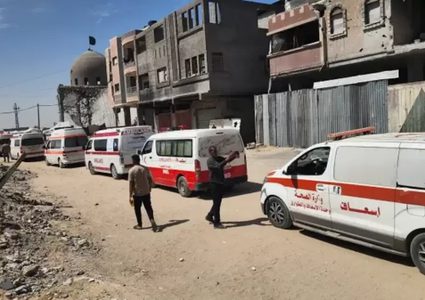 الصحة: مغادرة 38 مريضاً و58 مرافقاً عبر معبر رفح لتلقي العلاج في الخارج