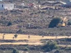 مستوطنون يواصلون تجريف أراضٍ في سنجل والاحتلال يقتحم المغير شمال رام الله