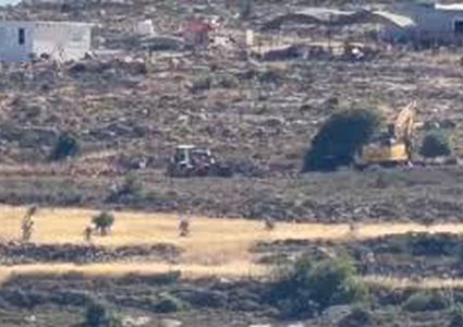 مستوطنون يواصلون تجريف أراضٍ في سنجل والاحتلال يقتحم المغير شمال رام الله