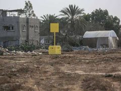 إطلاق نار وراء الخط الأصفر واستمرار النزوح بحي التفاح