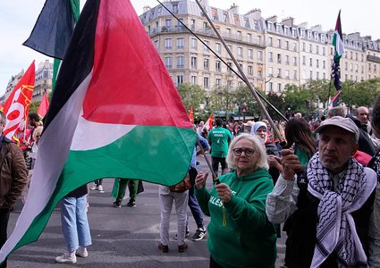 باريس تمنح "المواطنة الفخرية" للمدنيين والصحفيين الفلسطينيين