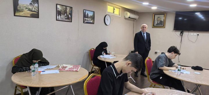 القنصل العام يتفقد سير امتحانات الثانوية العامة لطلبة غزة في جدة