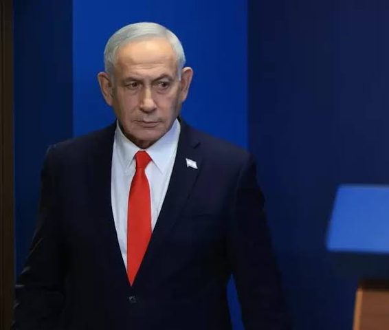 نتنياهو يرفض الانسحاب من جنوب لبنان ويبحث عن ـ"انسحابات صغيرة"