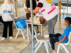 إصابة طفل إثر محاولة مستوطن دعسه قرب الخان الأحمر شرق القدس