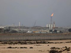 قطر تعلن عن 18 مفقودا و54 مصابا جراء الانفجار برأس لفان