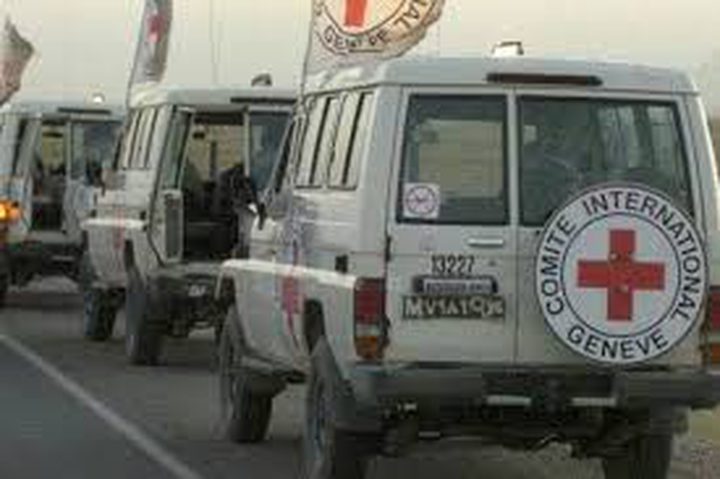 الصليب الأحمر يسهّل نقل سبعة معتقلين مفرج عنهم إلى غزة