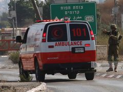 شهيدان بينهما طفل وإصابة فتى برصاص قوات الاحتلال في بيت أمر