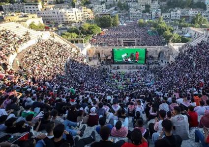 وفاة مشجع وإصابة 8 آخرين إثر تدافع خلال متابعة مباراة الأردن والجزائر في عمّان