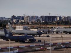قناة عبرية: واشنطن تبدأ تقليص طائرات التزود بالوقود في مطار "بن غوريون"