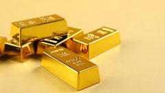الذهب ينخفض بأكثر من 3% والأونصة دون 4 آلاف دولار