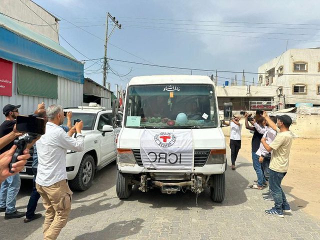 الاحتلال يفرج عن 13 أسيراً من قطاع غزة