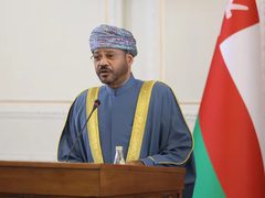 عُمان: الترتيبات المتعلقة بهرمز لا تشمل فرض "أي رسوم للعبور"
