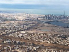 الإمارات ترسل تحذيرا لمواطنيها من تهديد صواريخ محتمل