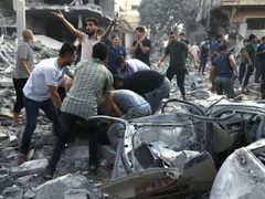 3 شهداء في قصف الاحتلال مركبة في غزة