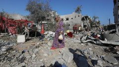 إصابات جراء قصف الاحتلال خيمة للنازحين غرب مدينة غزة