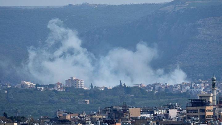 غارات إسرائيلية على جنوب لبنان وتصعيد سياسي متبادل بين إسرائيل وحزب الله