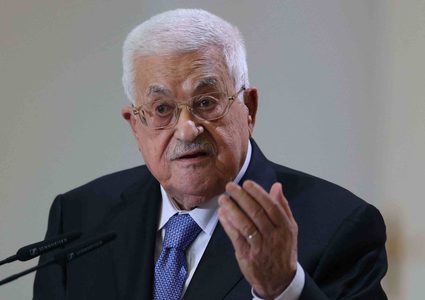 الرئيس يحذر من استهداف الاحتلال لكنائس القدس بفرض ضريبة "الأرنونا"