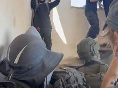 مستوطنون يقتحمون بلدة قبلان جنوب نابلس ويحاولون الاستيلاء على منزل