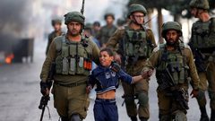 الاحتلال يعتقل طفلين من سلوان