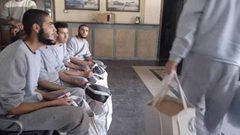 الإفراج عن 14 معتقلاً من قطاع غزة ونقلهم إلى المستشفى عبر الصليب الأحمر