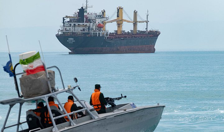 بين التصعيد وحسابات الأمن البحري..هل تغيّر المفاوضات مع إيران معادلة مضيق هرمز؟