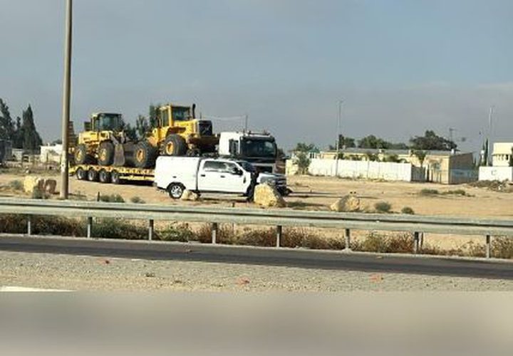 قوات الاحتلال، برفقة آليات الهدم، تقتحم قرية "أبو تلول" في النقب المحتل؛ تمهيدًا لتنفيذ عمليات هدم.