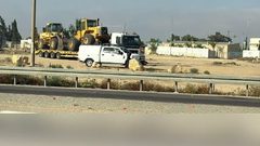 قوات الاحتلال، برفقة آليات الهدم، تقتحم قرية "أبو تلول" في النقب المحتل؛ تمهيدًا لتنفيذ عمليات هدم.