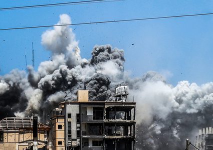 شهيدان ومصابون في قصف الاحتلال دراجة نارية في خان يونس