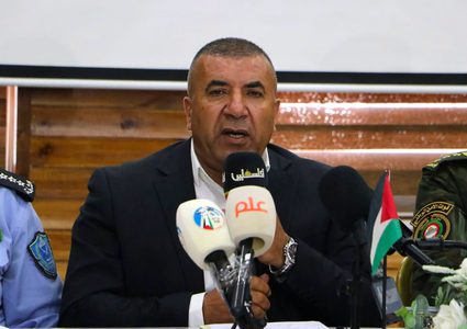 محافظ الخليل: حملات فرض القانون مستمرة ولن نسمح بتهديد السلم الأهلي