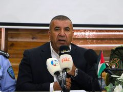 محافظ الخليل: حملات فرض القانون مستمرة ولن نسمح بتهديد السلم الأهلي