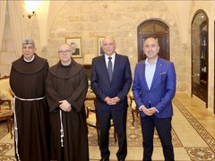 وزير السياحة وحارس الأراضي المقدسة يبحثان إعادة تنشيط السياحة الوافدة إلى فلسطين