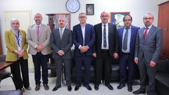 جامعة النجاح ونقابة الأطباء توقعان اتفاقية لتعزيز التعليم الطبي والبحث العلمي