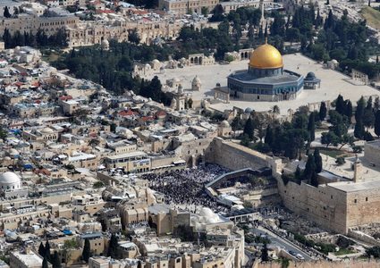 محافظة القدس تحذر: "قانون المؤذن" إعلان حرب دينية واستهداف مباشر لحرية العبادة