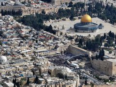 محافظة القدس تحذر: "قانون المؤذن" إعلان حرب دينية واستهداف مباشر لحرية العبادة