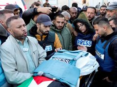 نقابة الصحفيين: نرفض التشكيك بصفة الشهداء الصحفيين ونحذر من تبني رواية الاحتلال