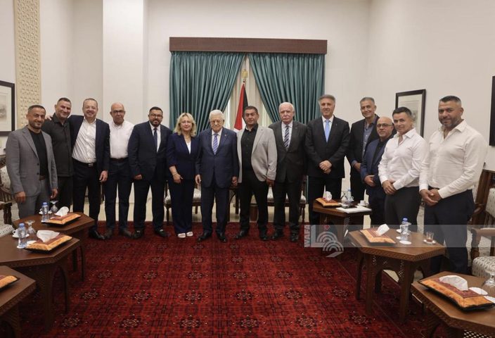 الرئيس محمود عباس يستقبل وفدًا من الجالية الفلسطينية في الولايات المتحدة