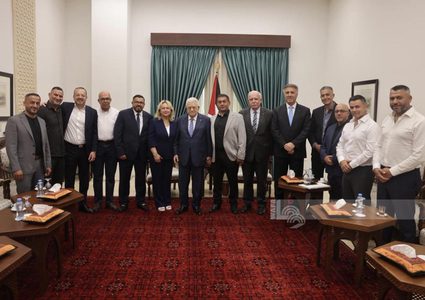 الرئيس محمود عباس يستقبل وفدًا من الجالية الفلسطينية في الولايات المتحدة