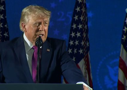 ترامب: منحنا إيران مهلة أسبوع لإقامة جنازة خامنئي