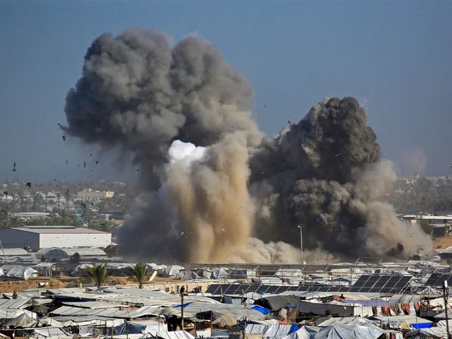 شهيدان ومصابون في قصف لطيران الاحتلال شمال ووسط قطاع غزة