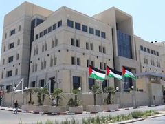 محافظ سلطة النقد يدعو لتحرك دولي عاجل لوقف استهداف القطاع المالي الفلسطيني