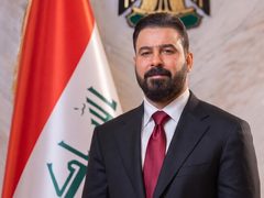 الزيدي يتعهد بعدم التهاون مع الفساد في العراق