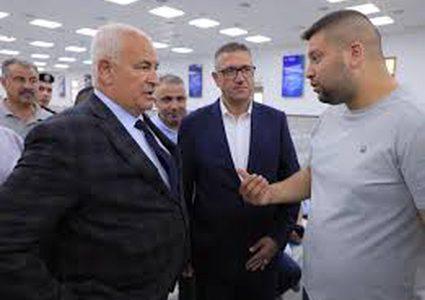 وزير الداخلية يتفقد معبر الكرامة واستراحة المسافرين