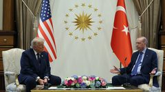 ترامب يعلن رفع عقوبات 2020 عن تركيا ويبدي استعداده لبيعها مقاتلات إف-35