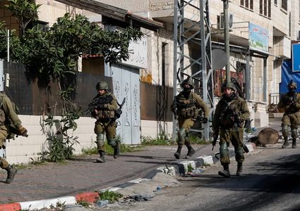 الاحتلال يشن حملة اعتقالات واسعة وتحقيقاً ميدانياً في مادما جنوب نابلس