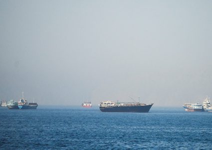الخارجية تندد بالاعتداءات الإيرانية على ناقلتي نفط سعودية وقطرية في مضيق هرمز