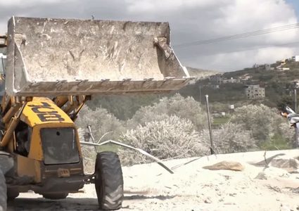 الاحتلال يخطر بهدم 8 منشآت تجارية قرب عرابة جنوب جنين