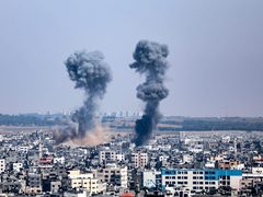 6 شهداء بينهم طفلان وإصابات إثر استهداف الاحتلال خان يونس وغزة