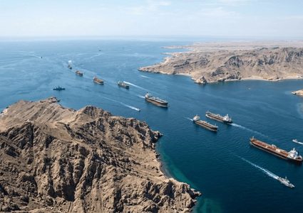 بلومبيرغ الأمريكية : توقف شبه تام لحركة الملاحة في مضيق هرمز