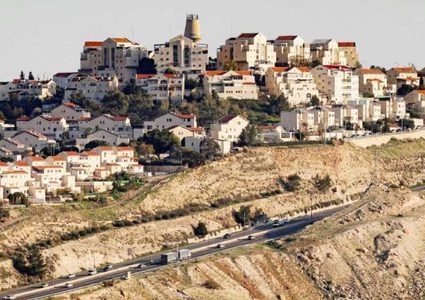 الاحتلال يرصد مليار شيكل لشق طرق تربط المستوطنات الجديدة في الضفة